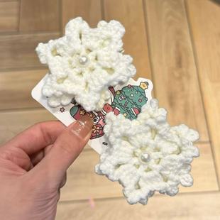 Winter Snowflake Wool Double-layer Braided Hairpin Retro Cute Side Clip Soft Plush Atmosphere Side Bangs Clip