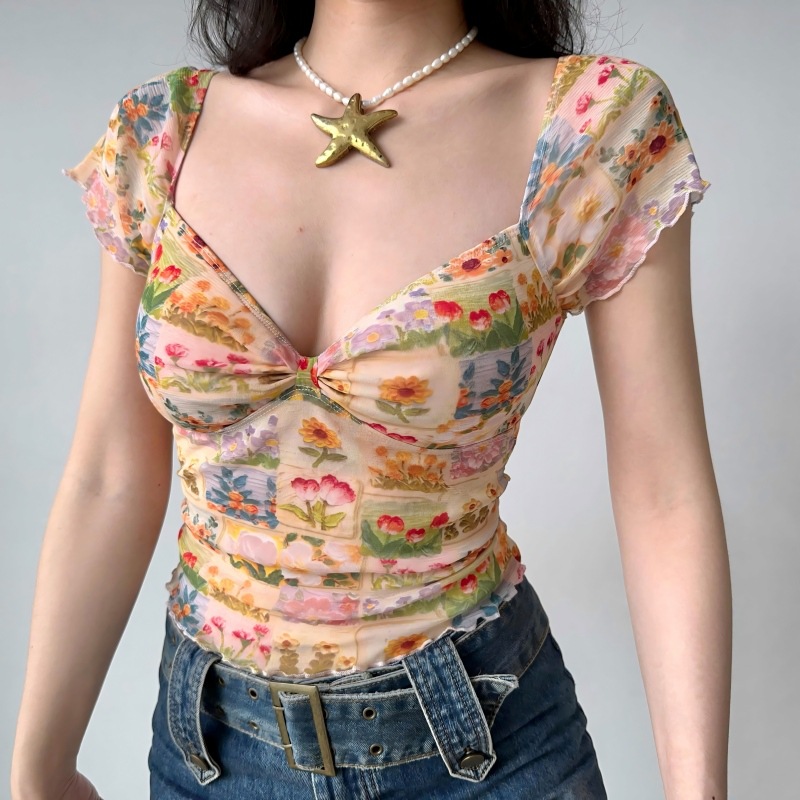 Retro Oil Painting Style Small Floral Collar Short-Sleeved Top, New Summer Style Pure and Beautiful Mesh-Edged Hot Girl Shirt