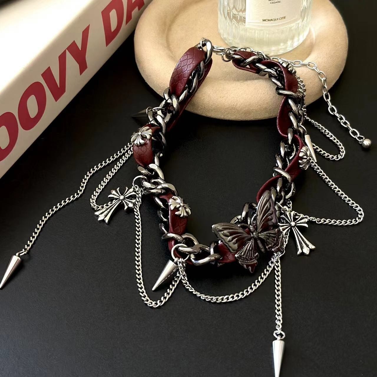 Pure Desire Style Sweet Cool Spice Girl chocker Collar Niche Design Sense Leather Bell Clavicle Necklace Chain Neck Strap