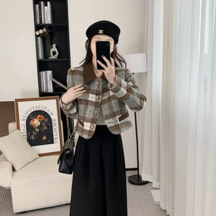 2024 Autumn and Winter New Chanel Style Plaid Woolen Coat Women's French Elegant Thickened Quilted Woolen Short Top