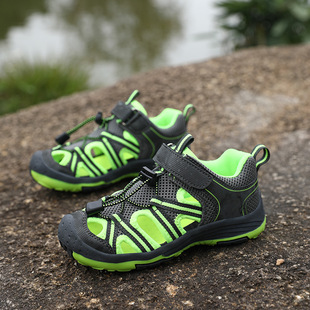Boys' toe-covered sandals 2024 new summer mid-size children's soft-soled non-slip little boy's frame shoes children's shoes