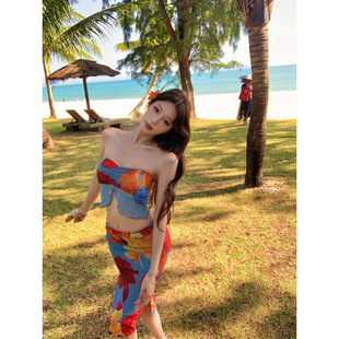 2025 New Summer Island Vacation Vest Slim-fit Strapless Top Fruit Printed Side Slit Mid-length Skirt