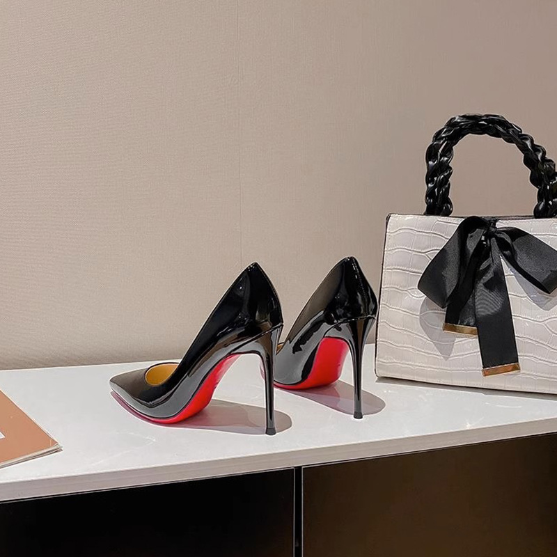 Women's black high heels, professional style, 2023 new style, patent leather, red sole, stiletto heel, sophisticated look, 10cm single shoes.