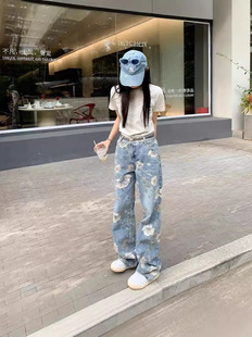 Autumn 2024 Vintage Floral Wide Leg Jeans Women's Niche Design Sense Printed High Waist Loose Straight Leg Pants