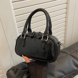 Bag Women's 2024 New Crossbody Bag Summer All-match Shoulder Portable Small Square Bag Texted Work Small Bag