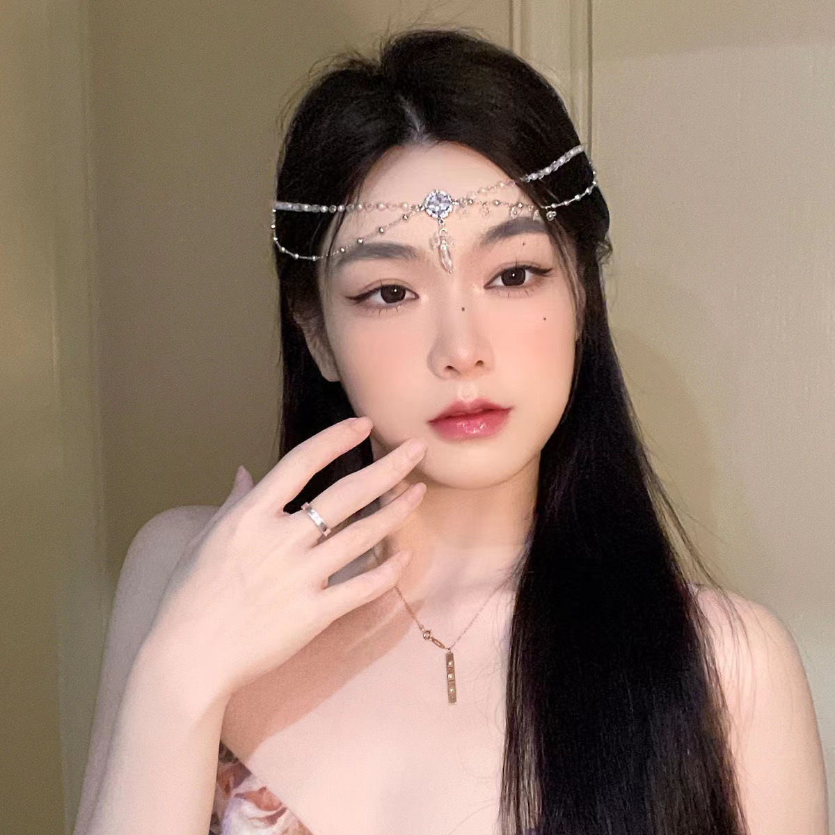 Cold style fashion popular rhinestone headdress simple pearl pendant shiny hair accessories travel racket crystal chain head chain female