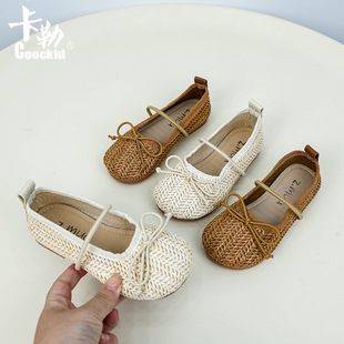 Girls' Mori Retro Hollow Woven Sandals Slip-on Shallow Mouth 2025 Spring and Autumn New Princess Shoes Western Style Single-layer Shoes