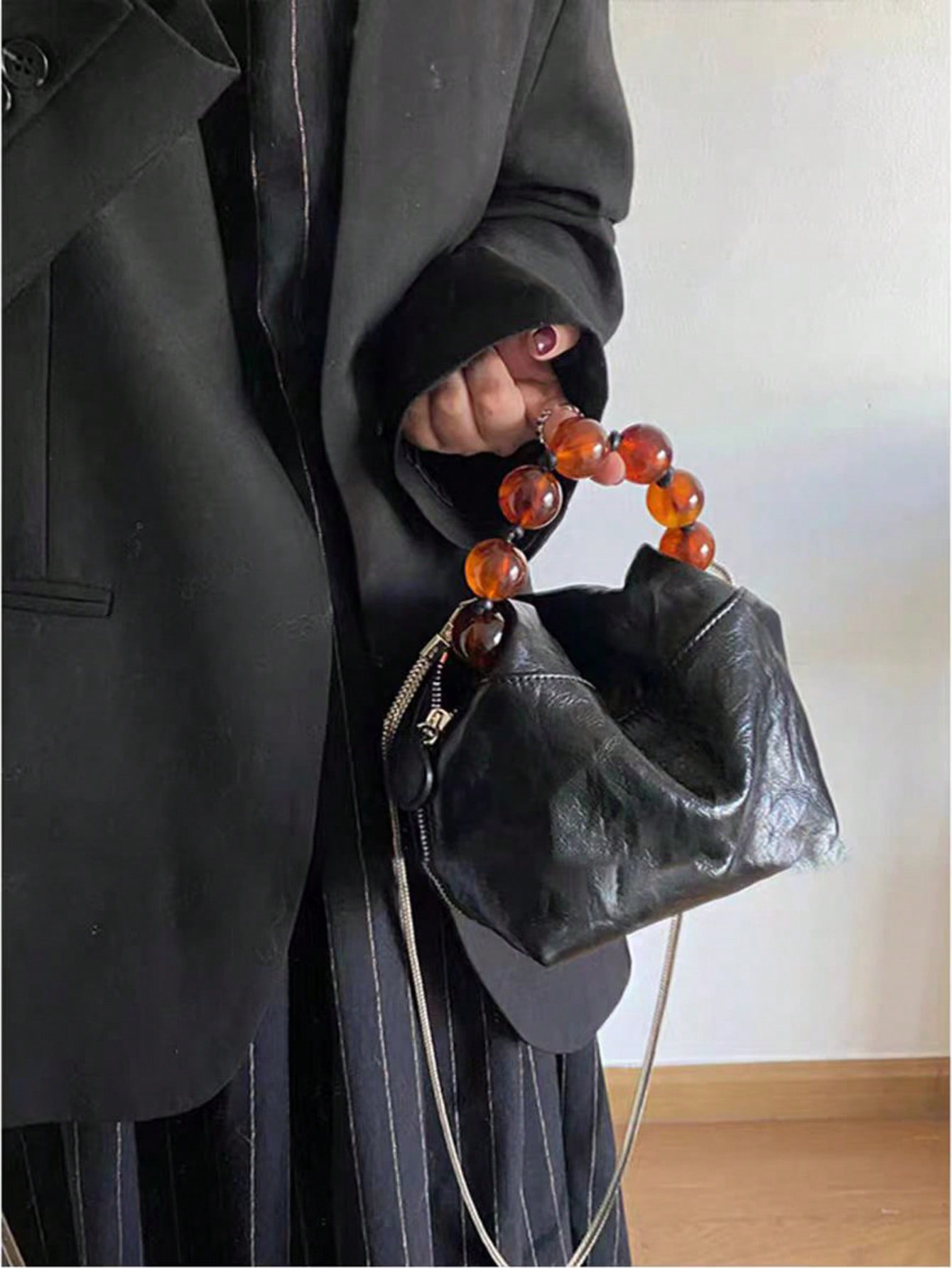 Clearance sale items, small and simple tote bags.