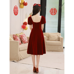 Toasting Dress Bride Women's Slim Burgundy Velvet French Square Collar Diamond Bride Wedding Door Engagement Dress