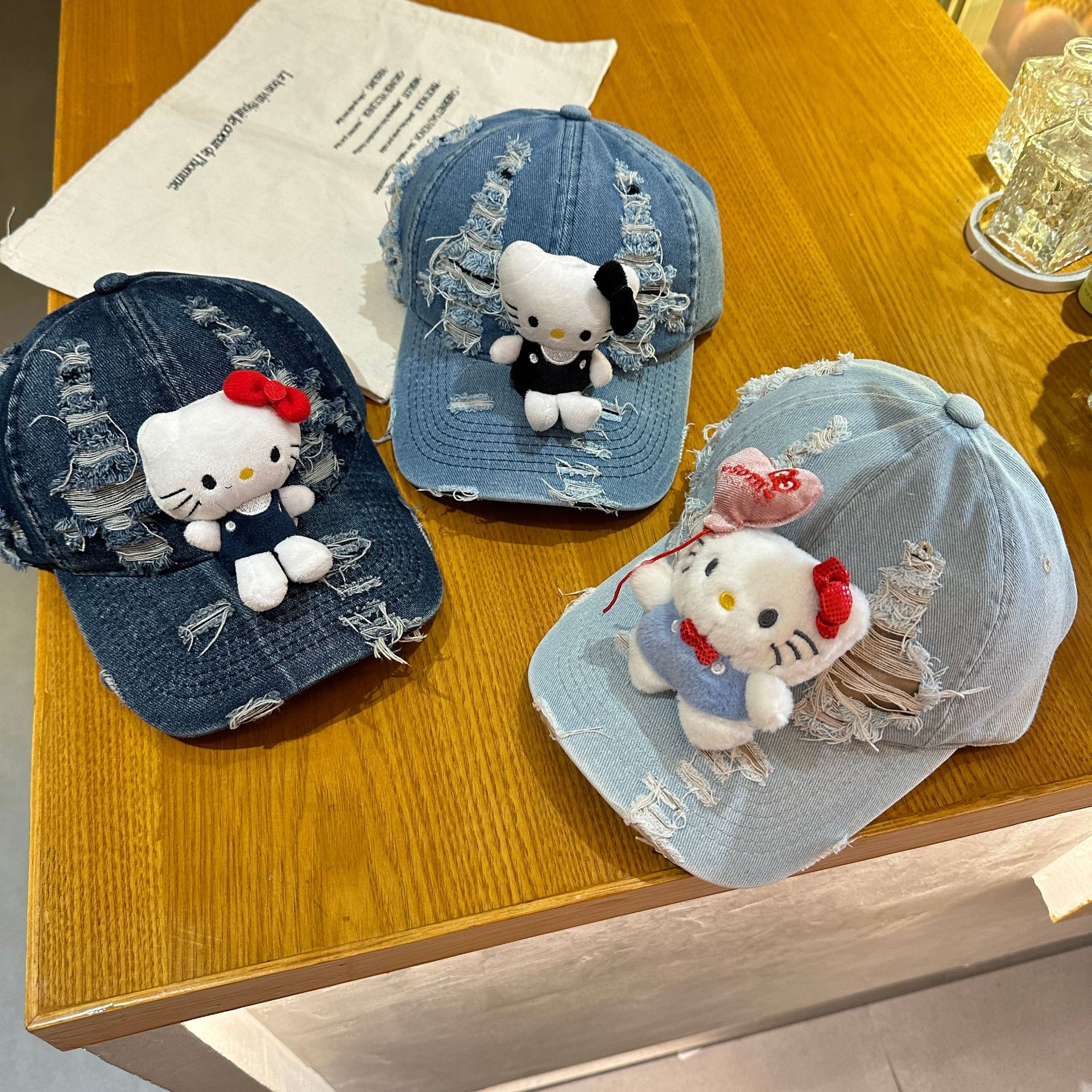 Retro Denim Hole Cartoon Baseball Cap Women's American Style Retro Street Niche Casual Outdoor Sunshade Duck Tongue Hat