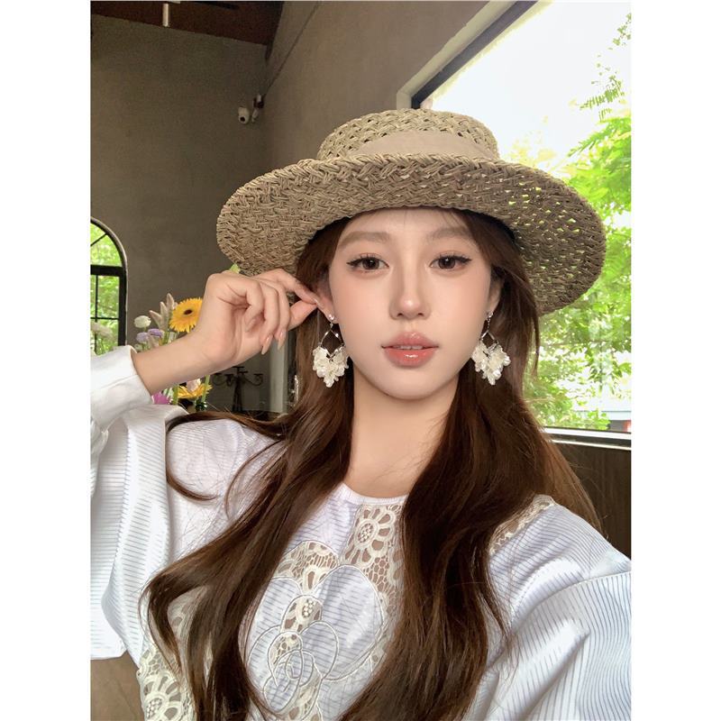 Wind Chime French-Style Earrings with High-End Shell Tassel Design for Women, Summer Seaside Vacation Style Fashion Earrings