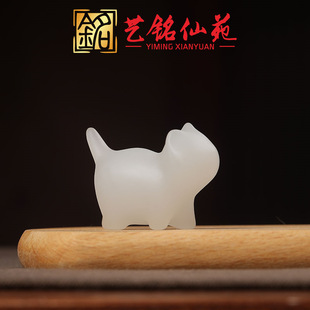 Luminous creative confident cat cute cat night luminous desktop decoration deer casual kitten students play