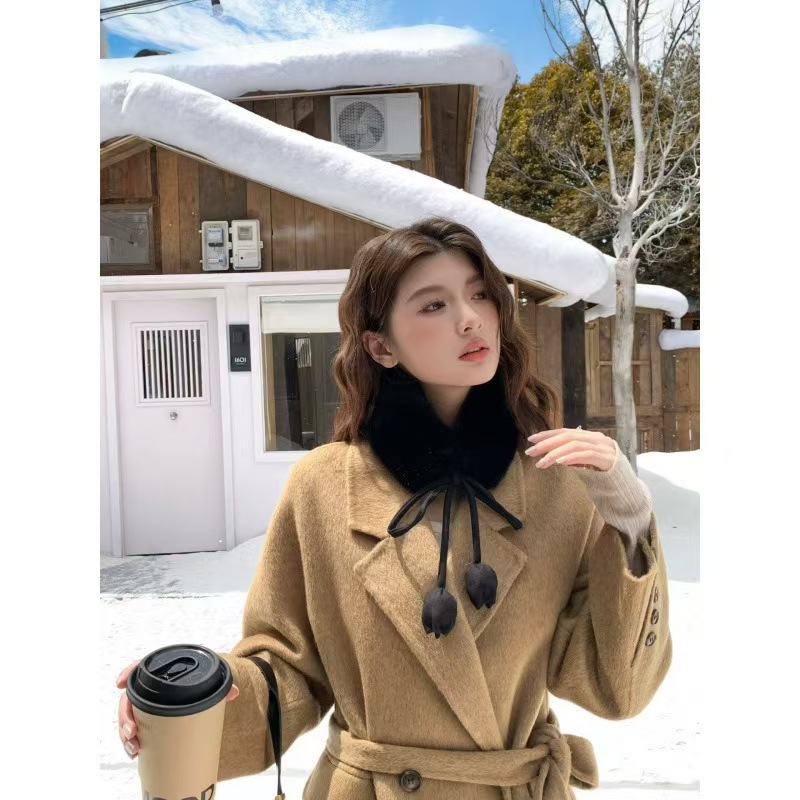2025 New Flower Lace Fur Scarf for Women Winter Warm and Cold-Proof Plush Scarf Versatile Fur Collar Wholesale
