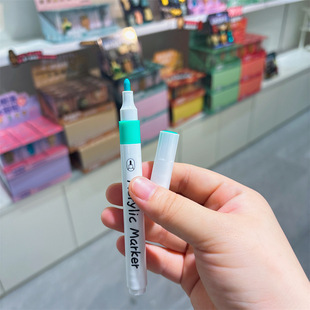 Good knowledge of acrylic marker 12 color easy color overlay strong cover cap marker bright no odor impermeable paper