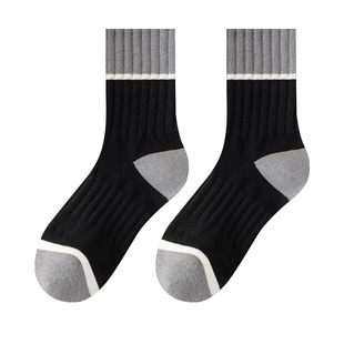 Socks men's spring and autumn tube socks sweat-absorbent deodorant color matching sports socks contrast double yarn non-slip stockings wholesale