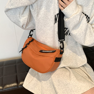 Xiaozhong Lightweight Bag Women's 2025 New Style Popular All-match Ultra-light Crossbody Bag Casual Sports Dumpling Bag Shoulder Bag
