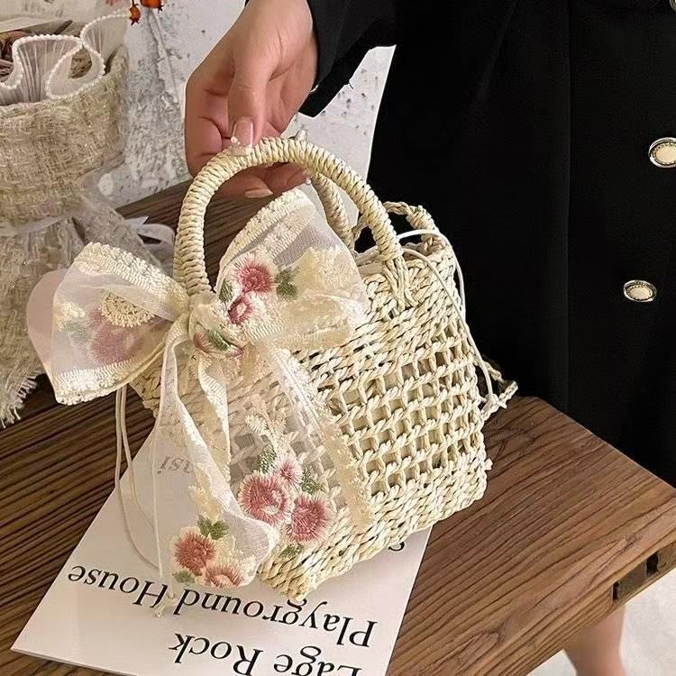 Summer Forest Style Camellia and Grass Woven Handbag with Lace and Flowers, Lolita Soft Girl Pastoral Style Shoulder Crossbody Bag