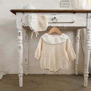 ins Korean style girls' baby lace collar carrot printed cotton loose double-layer gauze romper for free hat fashion