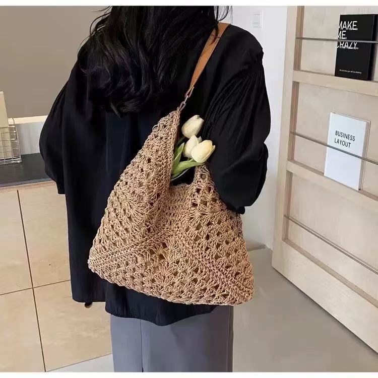Women's straw bag, large capacity, new Chinese style color-block shoulder bag, summer beach vacation bag, woven bag, underarm bag