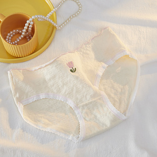 Japanese Sweet Cute Underwear Women's Mid-Waist Breathable Cotton Crotch Bag Hip Thin Student Briefs Flower Pattern