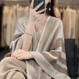 Real shot autumn and winter New pure wool large shawl scarf color matching retro style cashmere cloak for women