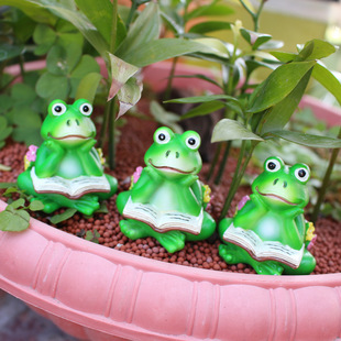 Cross-border New Reading Frog Potted Foot Mat Outdoor Garden Lawn Animal Statue Landscape Home Desktop Decoration