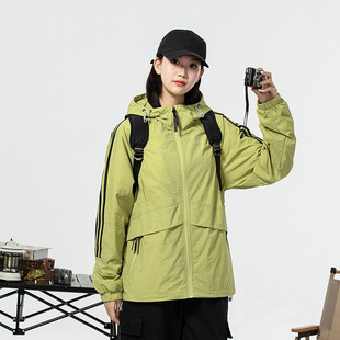 24 Winter New Couple Rush Jacket Men's Three Bars Sunscreen Windproof Waterproof Outdoor Sports Jacket
