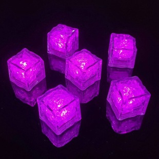 Water bright light-emitting ice flashing colorful bar toys LED fast and slow flash induction small ice light manufacturers direct sales
