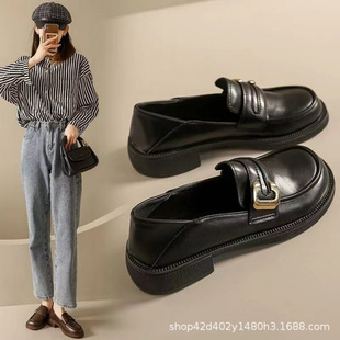 Black Small Leather Shoes Women's Spring 2024 New Soft-soled Single-layer Shoes All-match Loafers British Women's Shoes