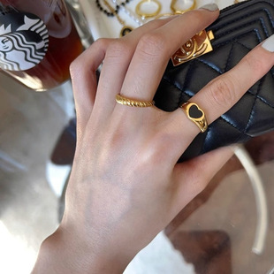 South Korea Black Oil Dropping Love Twist Thread Ring Women's Sweet Cool Style Light Luxury Advanced Stacked Index Finger Ring Trendy