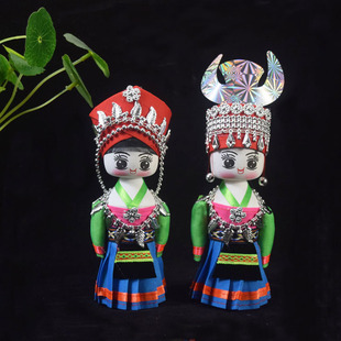 Scenic spot stall couple pair baby Miao doll color puppet minority doll Tourist Souvenir Wholesale
