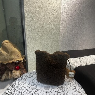 Lamb Hair Bear Pendant Bucket Bag Autumn and Winter New Handbag All-match Cute Handbag Soft Student Bag