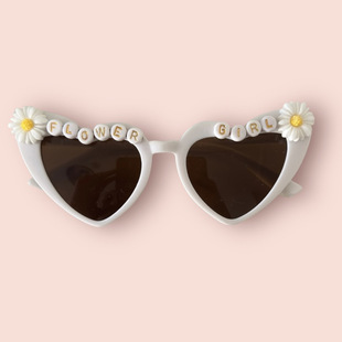 Cross-border flower girl letters flower girl love glasses fashion sunglasses overseas hot explosions