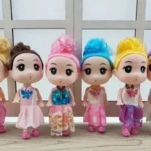 Weighing the weight of toys clearance activities price inventory gifts small toys wholesale people doll head dress assembly factory closed down