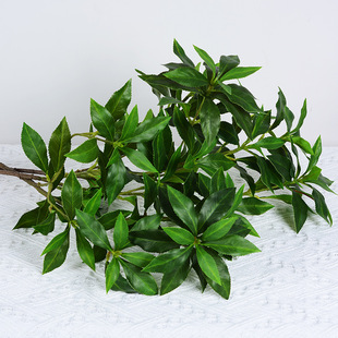 Nordic artificial green plant artificial flower Japanese hanging clock single branch horse drunken wood leaf fake branch living room plant decoration ornaments