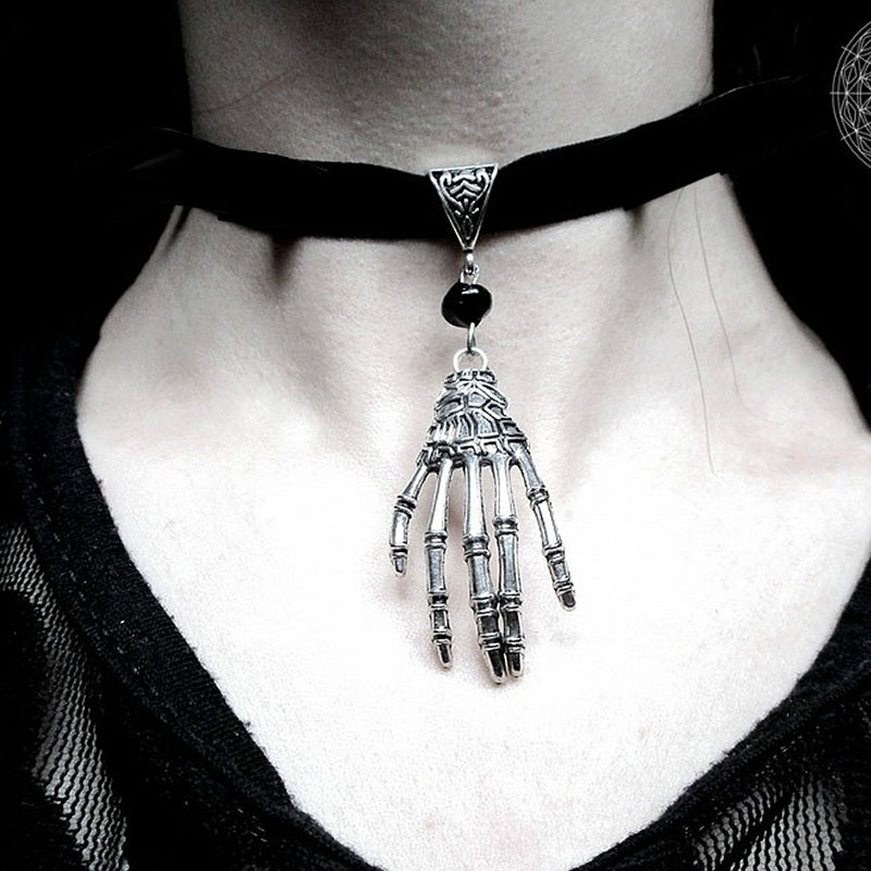 Hot Sale Vintage Skull Ghost Hand Gothic Beads Wings Black Necklace Halloween Fashion Jewelry