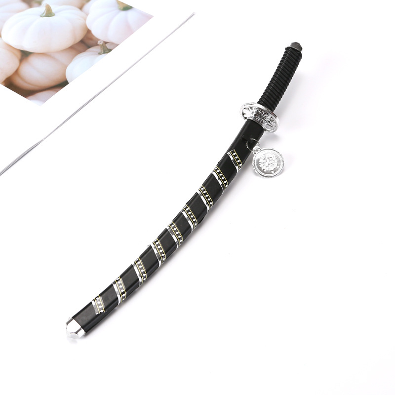 Cross-Border Hot Selling Plastic Toy Swords Japanese Swords Samurai Swords Pirate Axes Small Swords Performance Weapons Props Wholesale