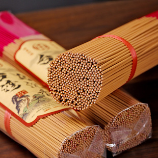 Bamboo signature incense Old mountain sandalwood Buddha worship incense Taiwan black incense Bye-bye incense Incense Treasure Incense Home Buddha worship incense