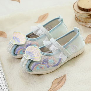 Hanfu shoes girls spring and summer 2025 new Chinese style antique ancient embroidered shoes old Beijing handmade children's cloth shoes