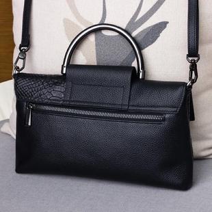 Genuine Leather Clutch Bag for Women 2024 New Trendy Large-Capacity Banquet Clutch Bag for Women Fashionable Elegant Crossbody Bag for Women Small Bag