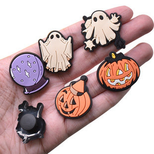 Cross-border e-commerce Halloween series hole shoes accessories cartoon ghost diy shoes accessories detachable shoe flower shoe buckle