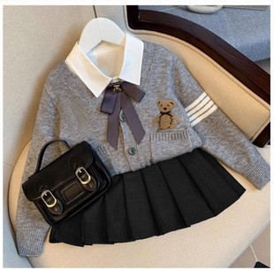 Girls' Spring and Autumn suit 2024 New Children's College Style Sweater Cardigan Dress Western Style Baby Girl Two-Piece Set