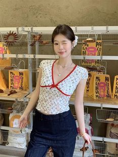 Pure Desire Hot Girl Sexy V-neck Stretch Printed Floral Top Women's Summer Design Sense Spring Stitching Velvet Belt T-shirt