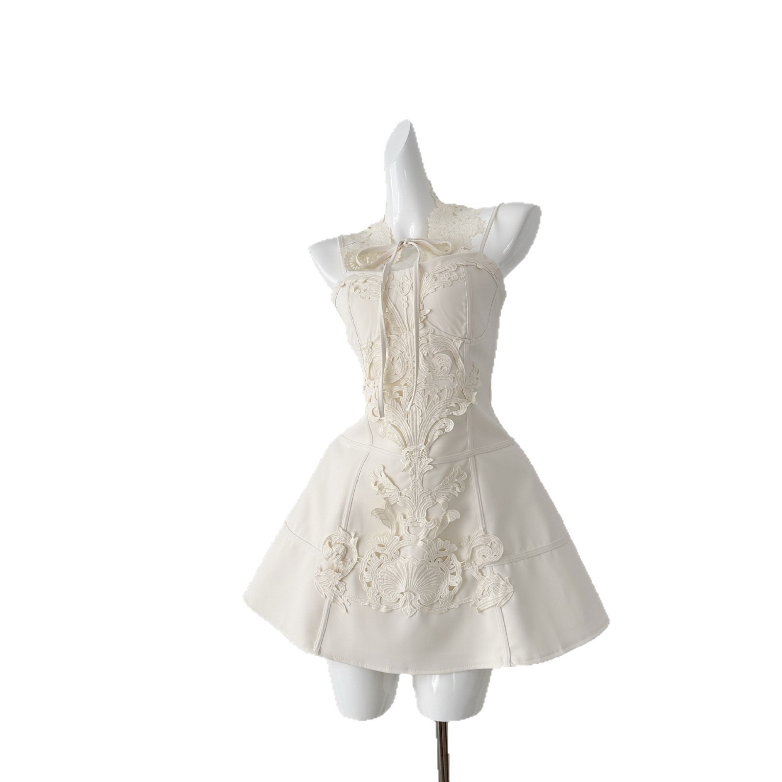 French Court-Style Halter-Neck Tie Dress with Heavy Craftsmanship, 3D Water-Soluble Embroidery, Waist-Cinching, Slimming A-Line High-Waist Gown Dress