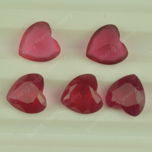 Peach heart-shaped rose red frosted glass stone synthetic glass color stone naked stone rose powder love heart-shaped artificial gem