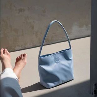 South Korea Niche Portable Grandma Bag Summer 2024 New Fashion silver Underarm Bag All-match Shoulder Bag