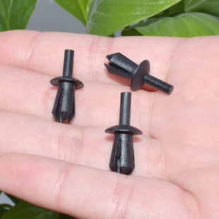 Applicable to 3 Series 5 Series 7 series X1 mudguard Fender lining buckle lower vent pipe front front seat interior buckle