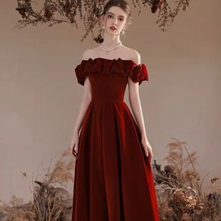 Off-shoulder velvet toast dress 2023 new bridal wedding engagement wine red simple big square white evening dress
