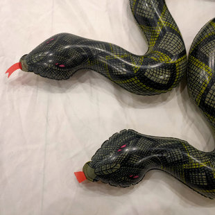 Children's plastic inflatable toys portable outdoor parent-child simulation 1 meter boa constrictor Halloween props stall wholesale