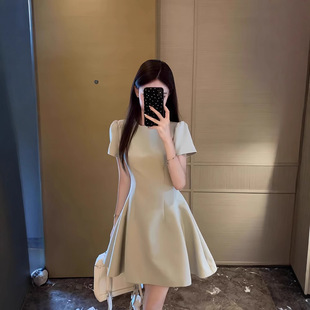 Green Short-sleeved dress Children's Summer French Elegant High-end Dress for Small Size Slim-fit Short Skirt